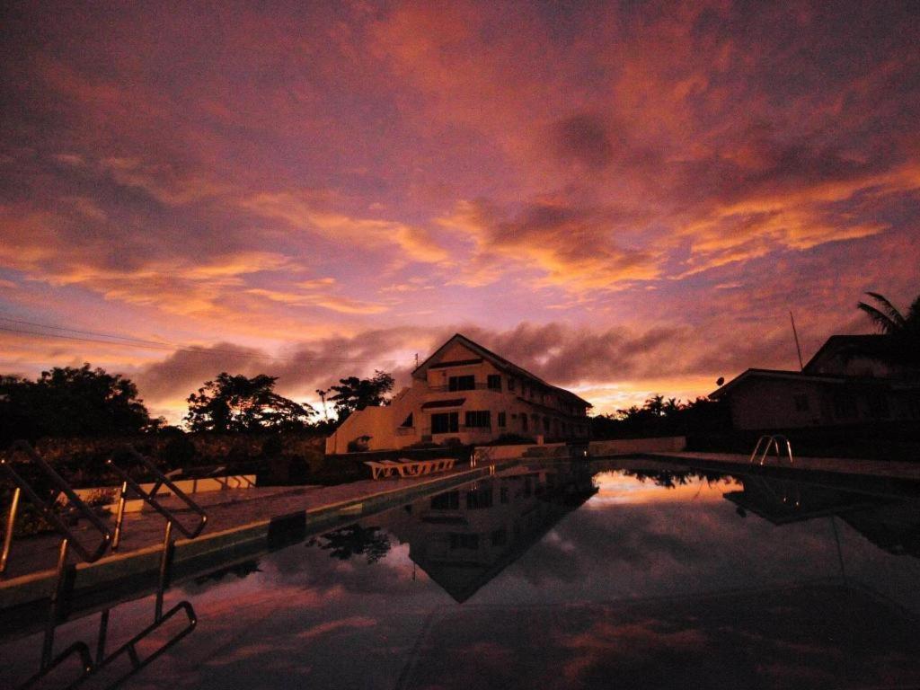 Sherwood Bay Resort & Aqua Sports Inc. Tabalong Exterior foto
